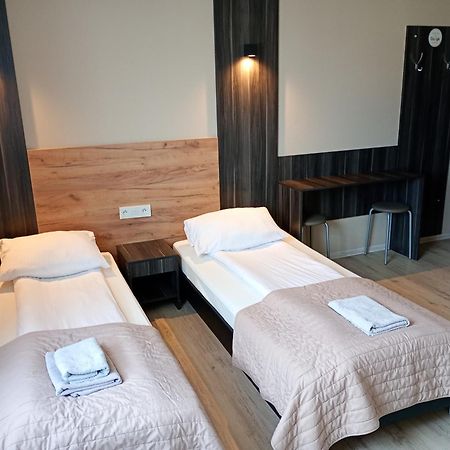 Good Night Noclegi & Strefa Z Sauna I Jacuzzi Ogolnodostepna Lub Na Wylacznosc Čechovice-Dědice Exteriér fotografie