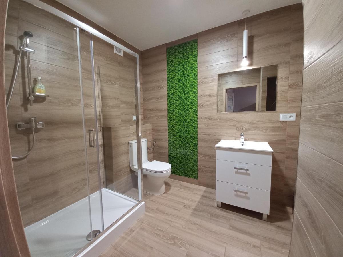 Good Night Noclegi & Strefa Z Sauna I Jacuzzi Ogolnodostepna Lub Na Wylacznosc Čechovice-Dědice Exteriér fotografie